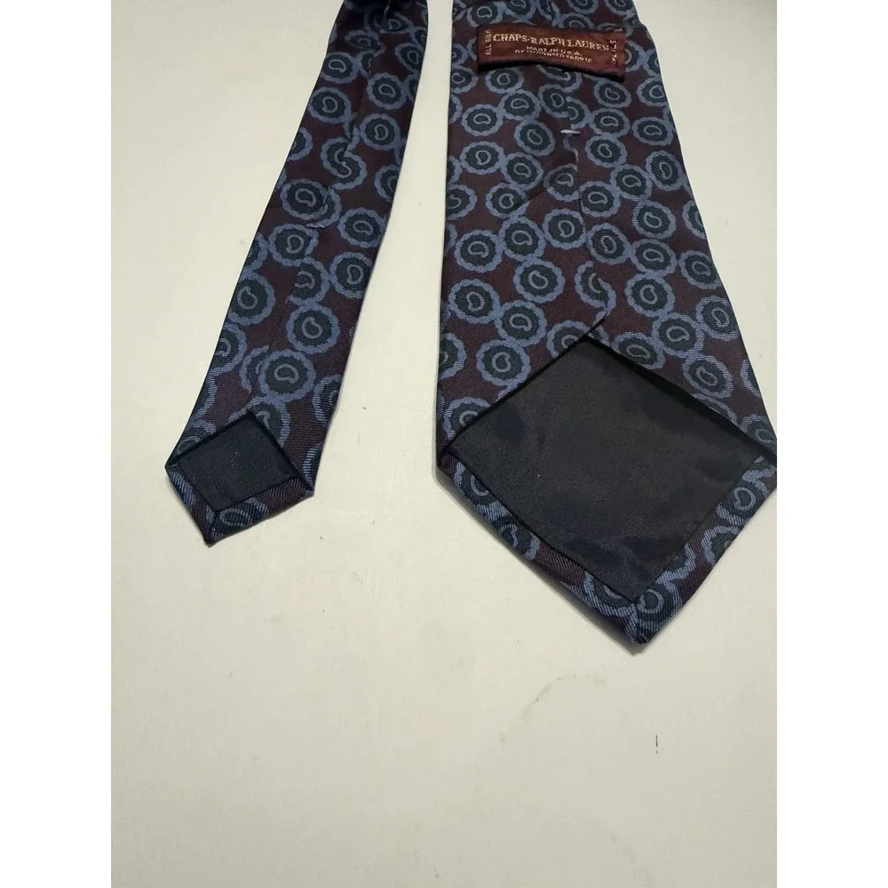Chaps Ralph Lauren Mens Silk Necktie Burgundy Blue Geometric Paisley Made in USA